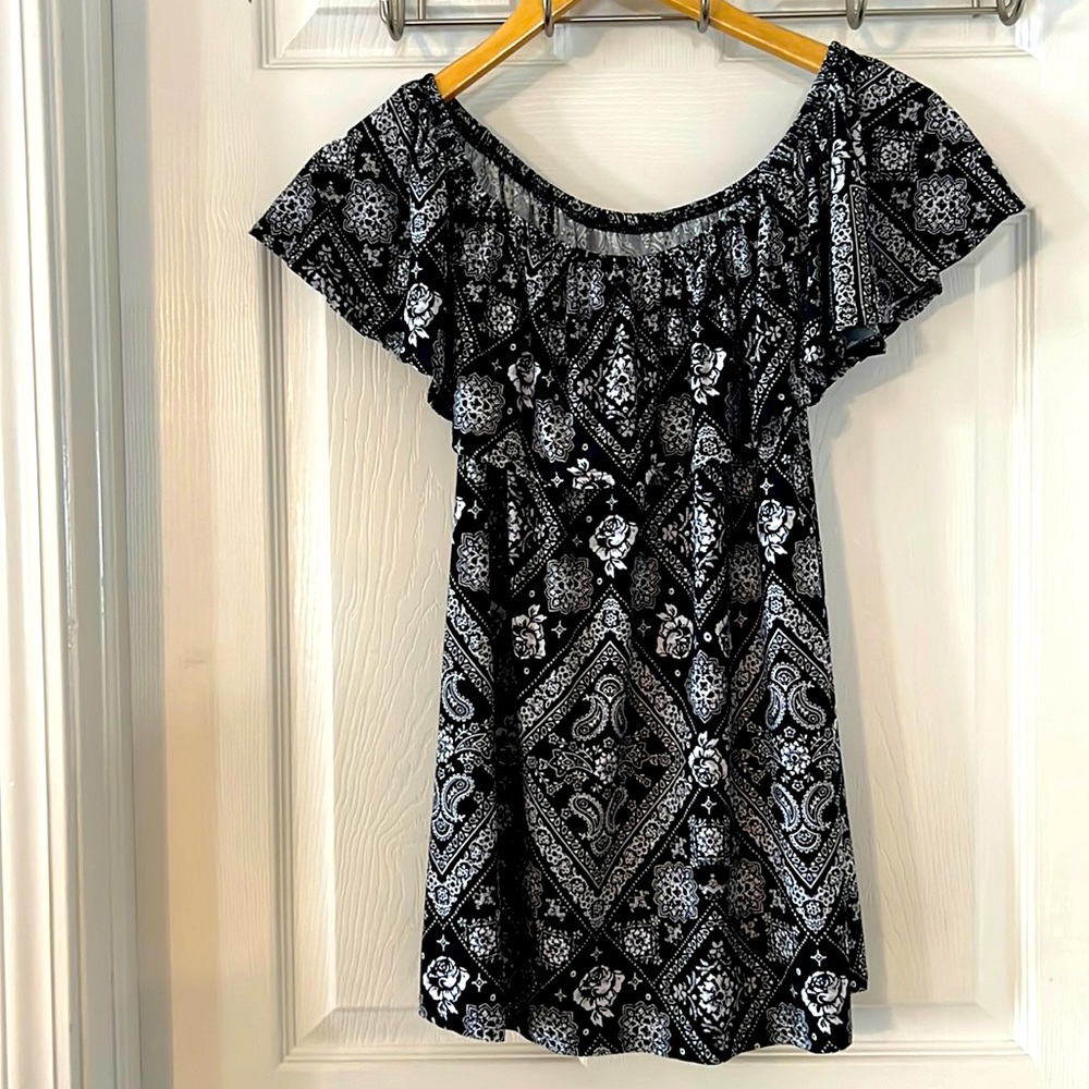 Eye Candy off Shoulder Top (M)